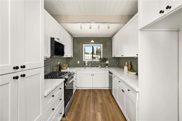 16150 E Queenside, Covina, CA 91722