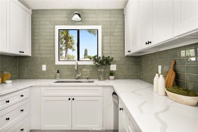 16150 E Queenside, Covina, CA 91722