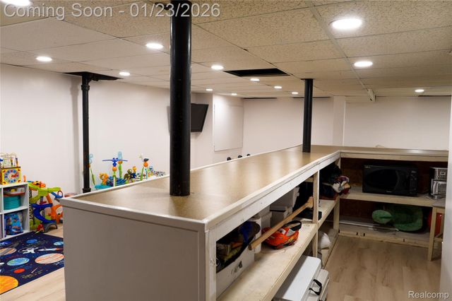 32564 Hazelwood Street, Westland, MI 48186