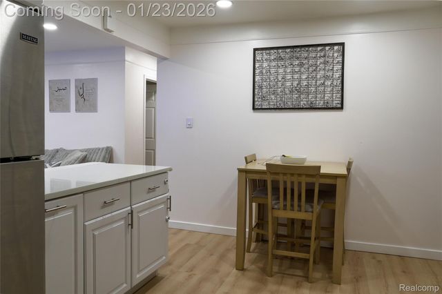 32564 Hazelwood Street, Westland, MI 48186