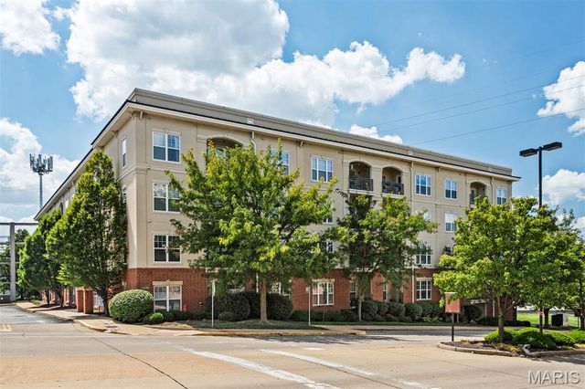 1270 Strassner Drive 3414, St Louis, MO 63144
