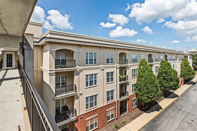 1270 Strassner Drive 3414, St Louis, MO 63144