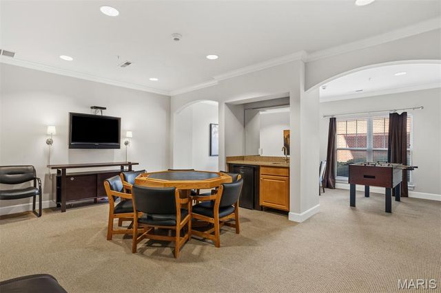 1270 Strassner Drive 3414, St Louis, MO 63144