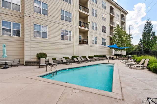 1270 Strassner Drive 3414, St Louis, MO 63144
