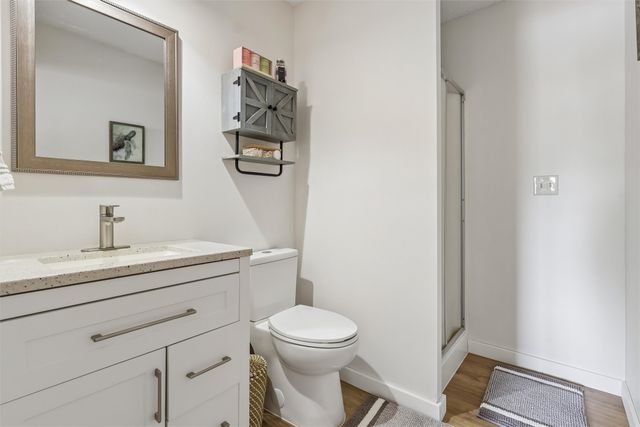 4709 Woodland Avenue 7, West Des Moines, IA 50266