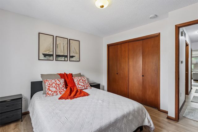 4709 Woodland Avenue 7, West Des Moines, IA 50266