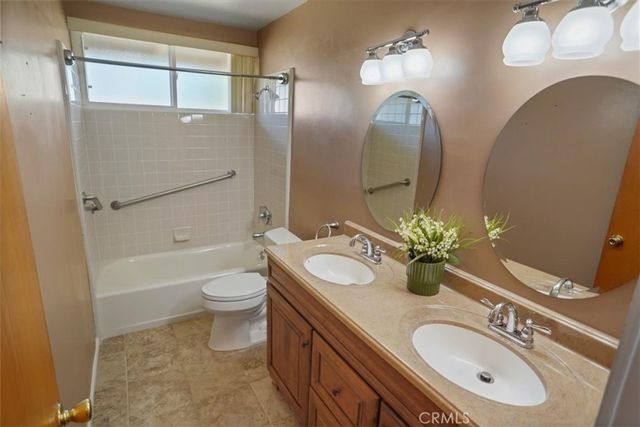 8347 Delco Avenue, Winnetka, CA 91306