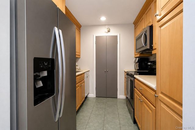 103 Richmond Boulevard 2A, Ronkonkoma, NY 11779