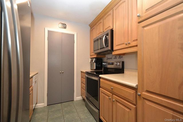 103 Richmond Boulevard 2A, Ronkonkoma, NY 11779