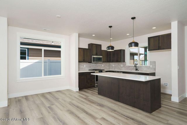 7379 N Breaux Drive, Coeur D'alene, ID 83815