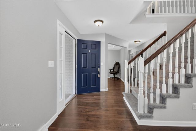 7333 Apache Trail, Holland, OH 43528