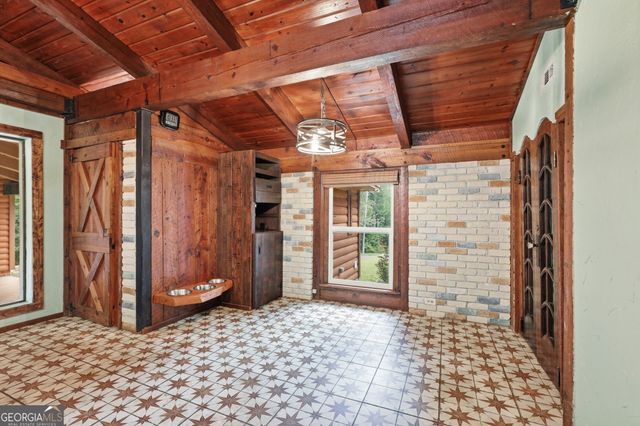932 Camp Mikell Road, Toccoa, GA 30577