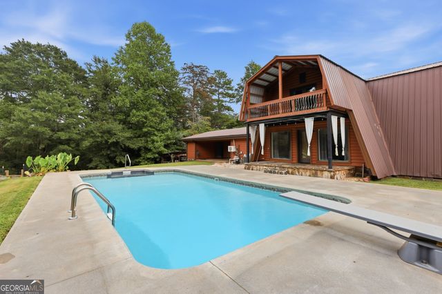 932 Camp Mikell Road, Toccoa, GA 30577