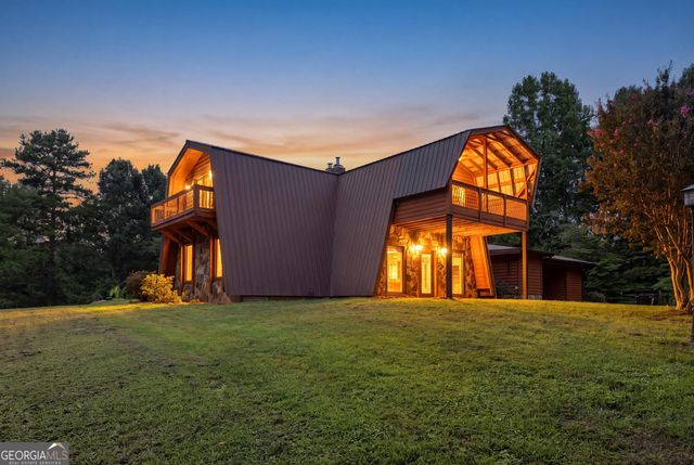 932 Camp Mikell Road, Toccoa, GA 30577