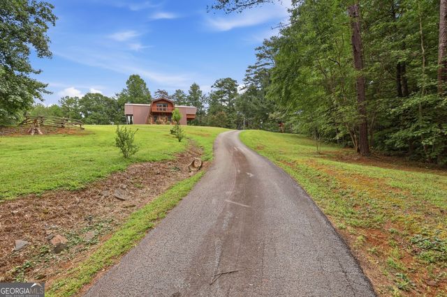 932 Camp Mikell Road, Toccoa, GA 30577