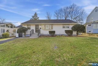 41 High Street, Nutley, NJ 07110