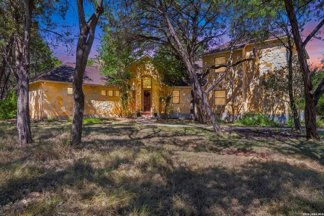 2 Trophy, New Braunfels, TX 78132