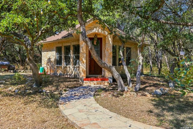 2 Trophy, New Braunfels, TX 78132