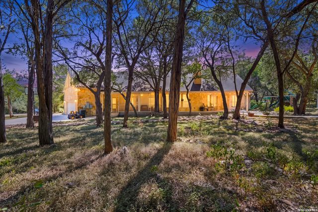 2 Trophy, New Braunfels, TX 78132