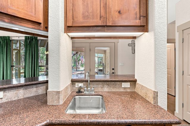 2 Trophy, New Braunfels, TX 78132