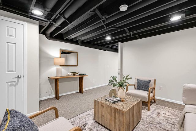 11415 N Lake Shore DRIVE, Mequon, WI 53092
