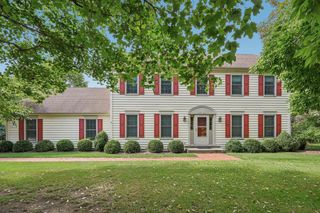 11415 Lake Shore DRIVE, Mequon, WI 53092