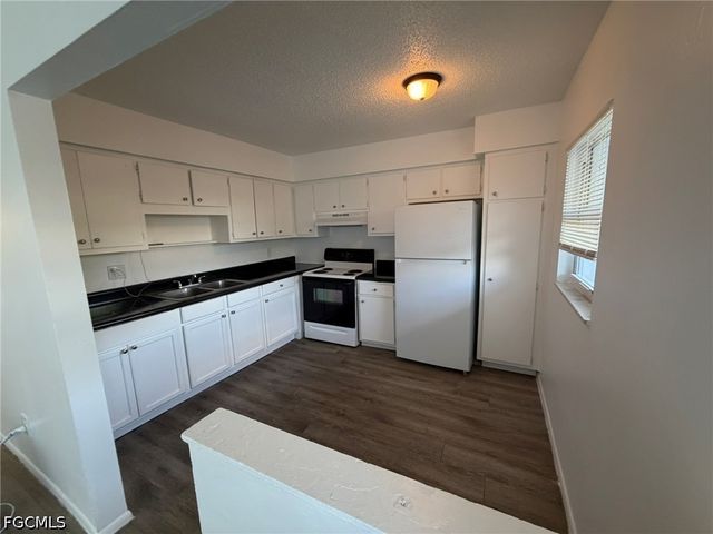2708 Broadway 7, Fort Myers, FL 33901
