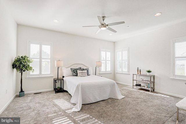 738 ANGELOU AVE, Middletown, DE 19709