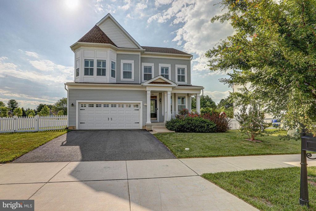 738 ANGELOU AVE, Middletown, DE 19709