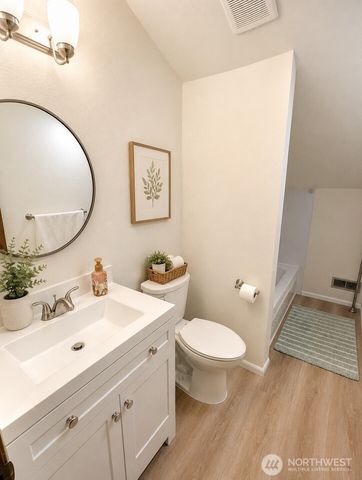 5808 Woodlake Drive W, University Place, WA 98467