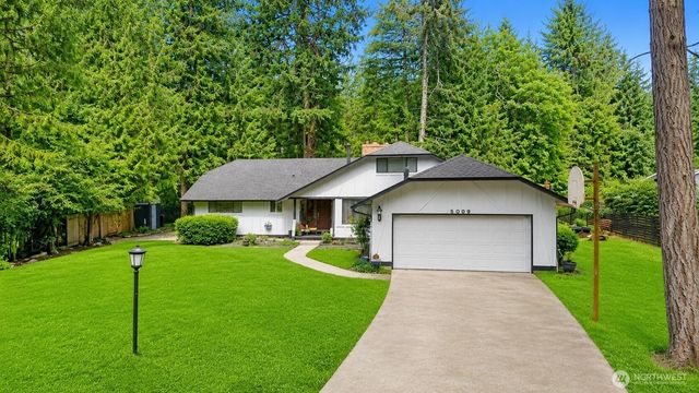 5808 Woodlake Drive W, University Place, WA 98467