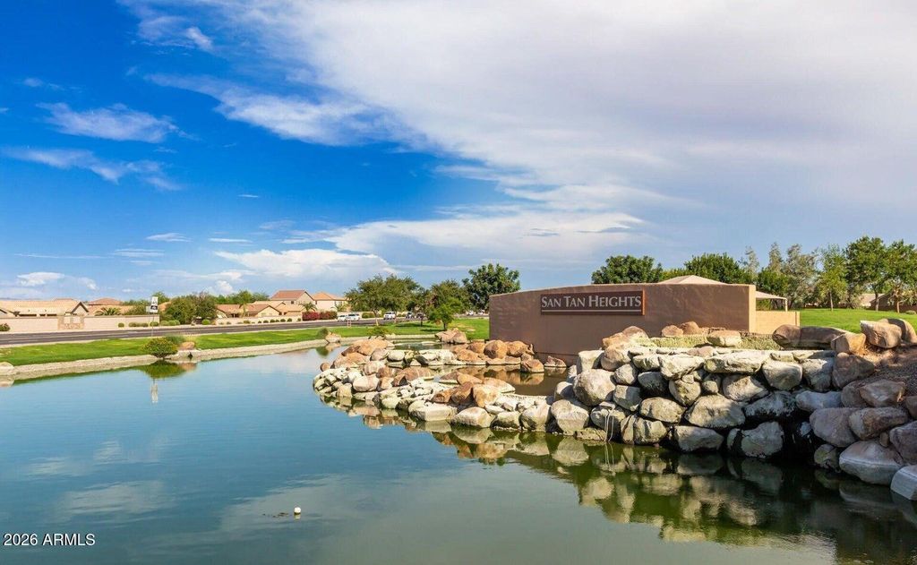 2469 W HAYDEN PEAK Drive, San Tan Valley, AZ 85144 — photo 5