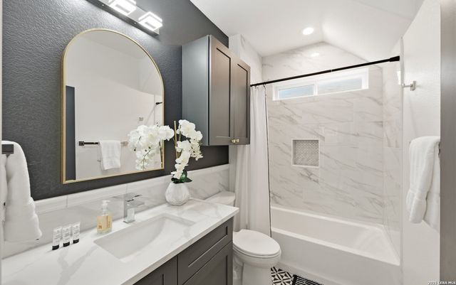 108 Dowdy, San Antonio, TX 78204