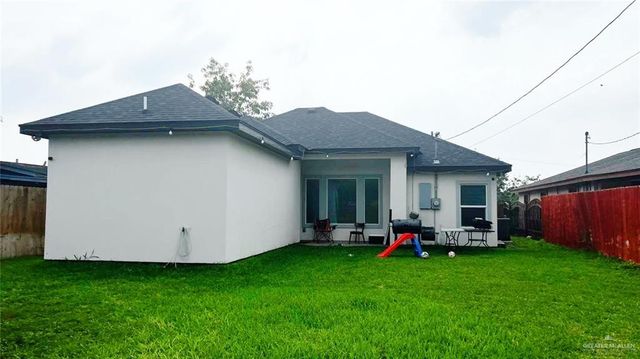 210 N Veterans Avenue, Edinburg, TX 78541