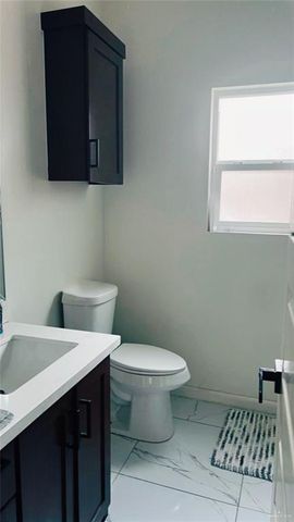 210 N Veterans Avenue, Edinburg, TX 78541