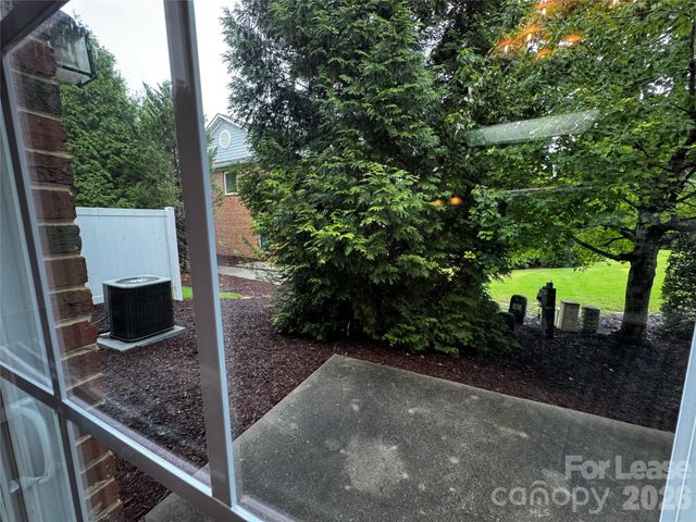 11342 Cedar Walk Lane, Charlotte, NC 28277