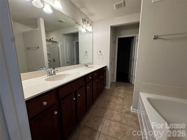 11342 Cedar Walk Lane, Charlotte, NC 28277