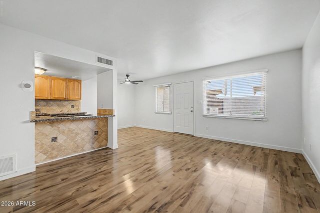 8113 E GLENROSA Avenue, Scottsdale, AZ 85251