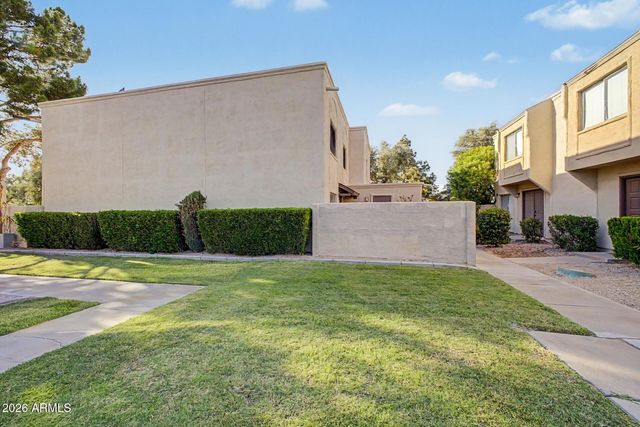 8113 E GLENROSA Avenue, Scottsdale, AZ 85251