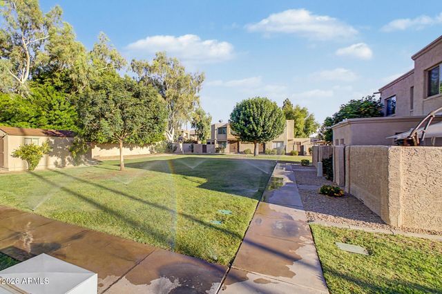 8113 E GLENROSA Avenue, Scottsdale, AZ 85251