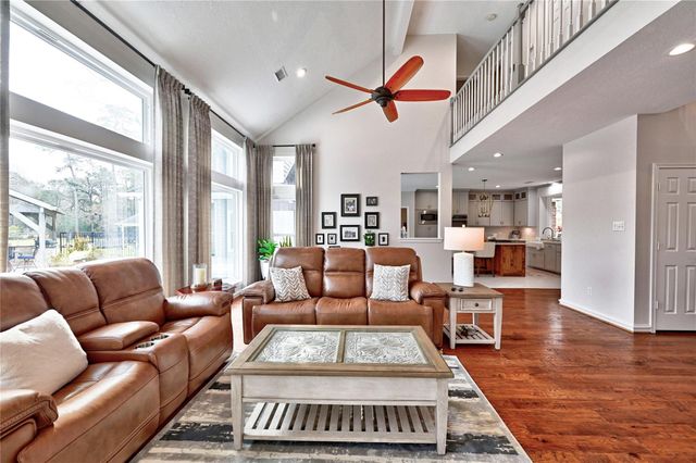 15461 Bedford Lane, Conroe, TX 77384