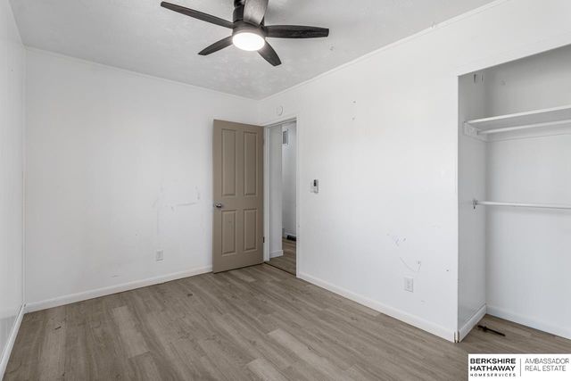 8724 Park View Boulevard, Omaha, NE 68128