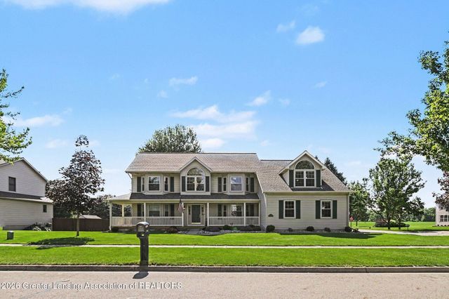 1113 Hawks Ridge, Grand Ledge, MI 48837