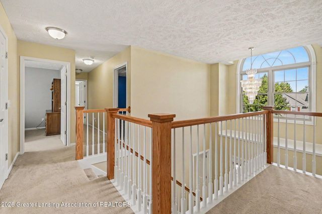 1113 Hawks Ridge, Grand Ledge, MI 48837