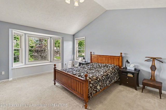 1113 Hawks Ridge, Grand Ledge, MI 48837