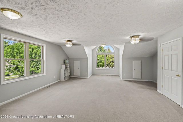 1113 Hawks Ridge, Grand Ledge, MI 48837