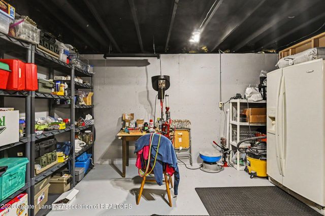 1113 Hawks Ridge, Grand Ledge, MI 48837