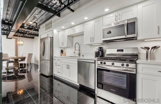 420 S San Pedro 102, Los Angeles, CA 90013