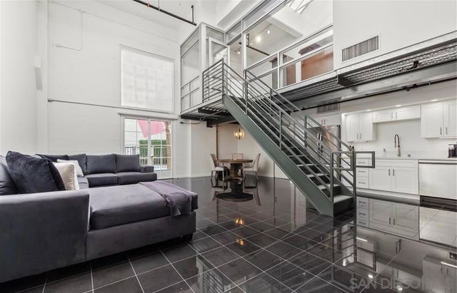 420 S San Pedro 102, Los Angeles, CA 90013