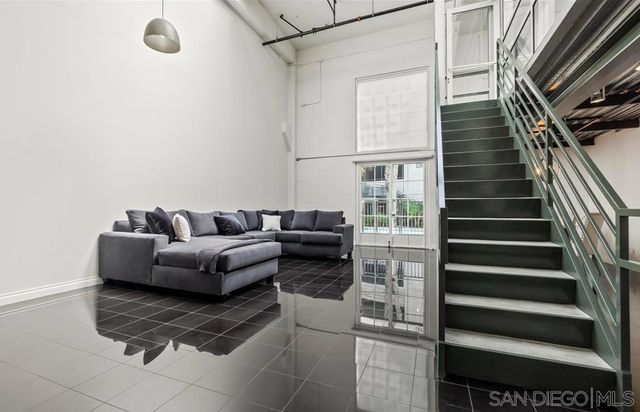 420 S San Pedro 102, Los Angeles, CA 90013